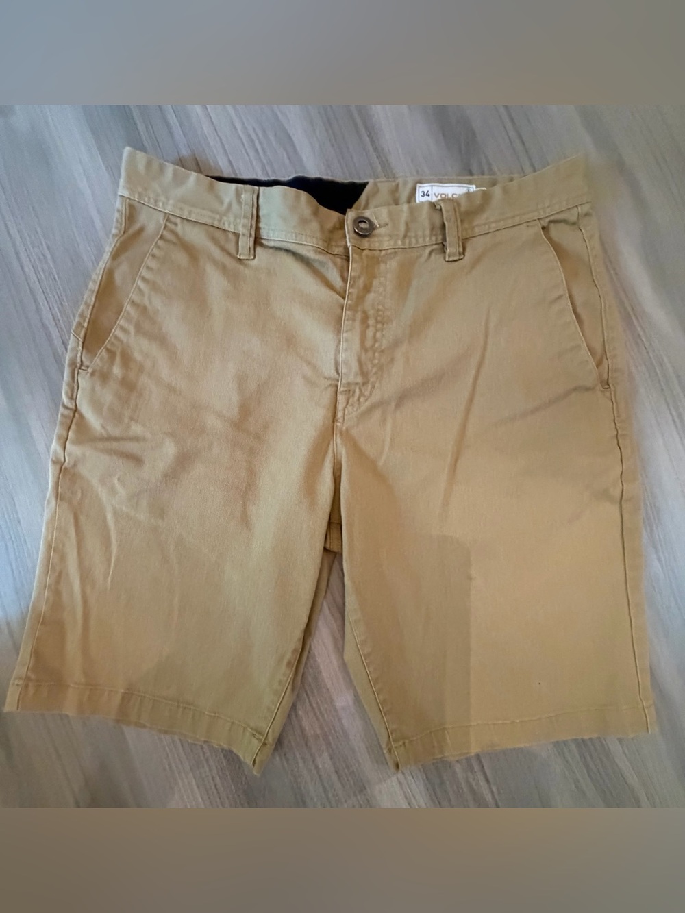 Volcom Brand Men's Casual Khaki Shorts- size 34